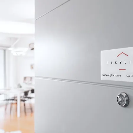 Easylife - - Muratori 13 - Porta Romana Apartment