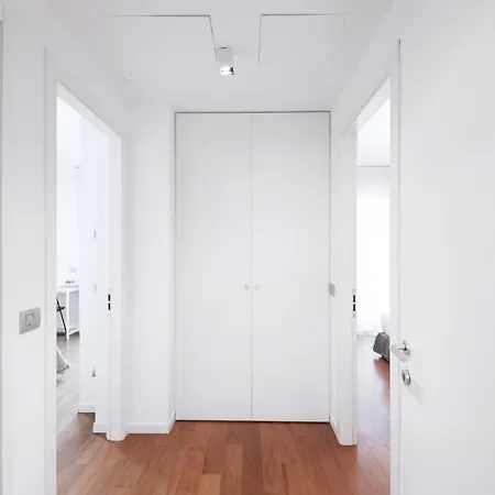 Easylife-appartamento Con Terrazzo In Porta Romana Апартаменты *